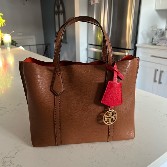 Tory Burch Handbags - Tory Burch Tan Leather Tote with Red Accents